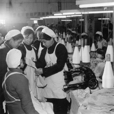 融媒&middot;見證 光影70年| 紡織行業(yè)興衰浮沉,女工命運(yùn)幾番起落